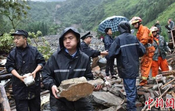 Ливни в китайской провинции Сычуань унесли жизни 6 человек